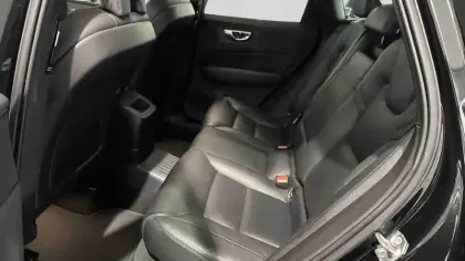 Photo 24 Volvo XC60  T6 Recharge AWD 253 ch + 87 ch Geartronic 8