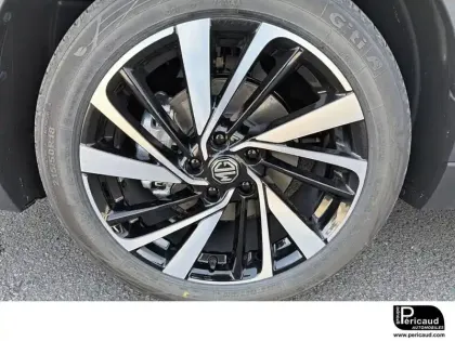 Photo 8 Mg ZS  1.5 L Hybrid+ 197 ch