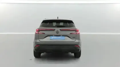 Photo 12 Renault Austral  E-Tech hybrid 200