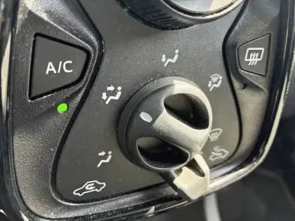 Photo 18 Peugeot 108  VTi 72ch S&S BVM5