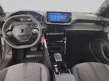 Photo 7 Peugeot 2008  Hybrid 145 e-DCS6