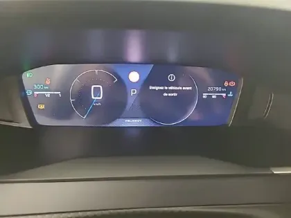 Photo 9 Peugeot 2008  Hybrid 145 e-DCS6
