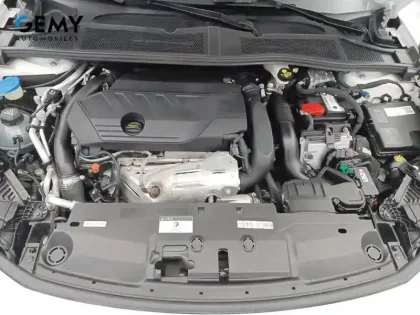Photo 11 Peugeot 308  SW PHEV 180 e-EAT8