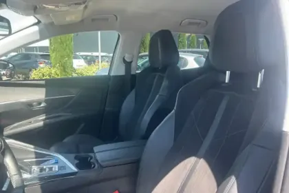 Photo 11 Peugeot 3008  BlueHDi 130ch S&S EAT8