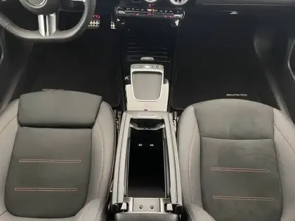 Photo 29 Mercedes Classe A  200 d 8G-DCT