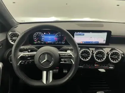 Photo 21 Mercedes Classe A  200 d 8G-DCT
