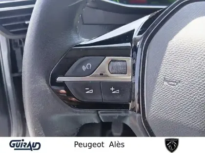 Photo 16 Peugeot 2008  PureTech 130 S&S BVM6