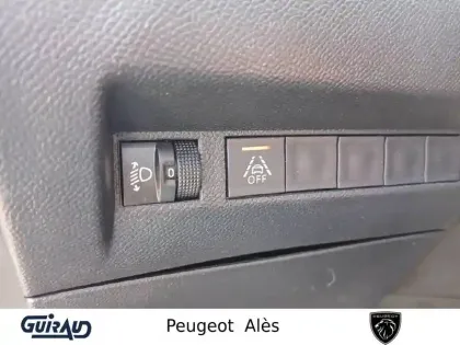 Photo 14 Peugeot 2008  PureTech 130 S&S BVM6