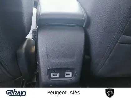 Photo 13 Peugeot 2008  PureTech 130 S&S BVM6