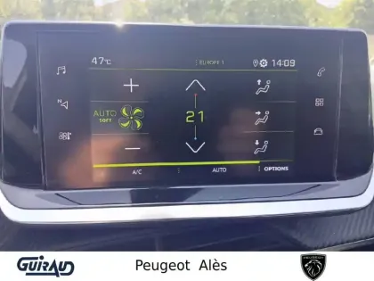 Photo 21 Peugeot 2008  PureTech 130 S&S BVM6