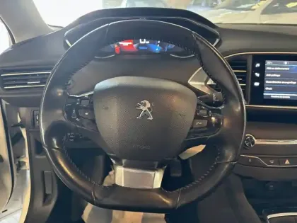 Photo 29 Peugeot 308  PureTech 110ch S&S BVM6