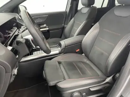 Photo 33 Mercedes GLA  200 d 8G-DCT