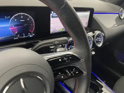 Photo 43 Mercedes GLA  200 d 8G-DCT