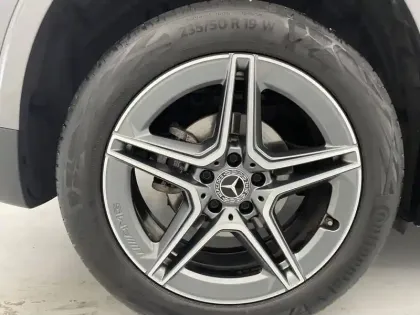 Photo 38 Mercedes GLA  200 d 8G-DCT