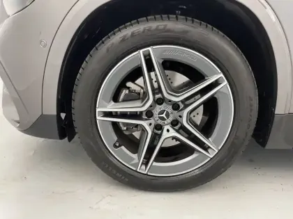 Photo 35 Mercedes GLA  200 d 8G-DCT
