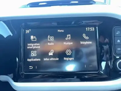 Photo 40 Renault Twingo  III E-Tech