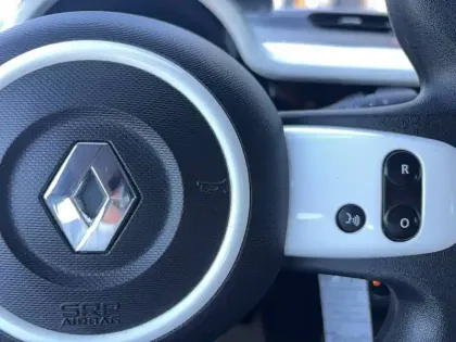 Photo 44 Renault Twingo  III E-Tech
