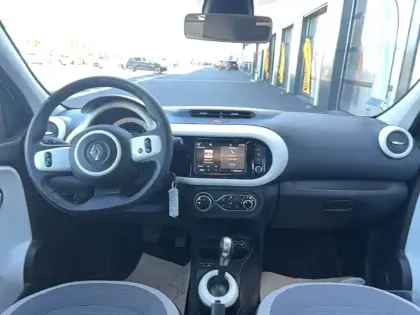 Photo 26 Renault Twingo  III E-Tech
