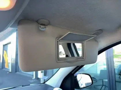 Photo 31 Renault Twingo  III E-Tech