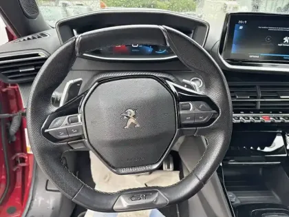 Photo 25 Peugeot 2008  PureTech 130 S&S EAT8