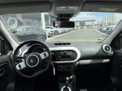 Photo 6 Renault Twingo  III E-Tech