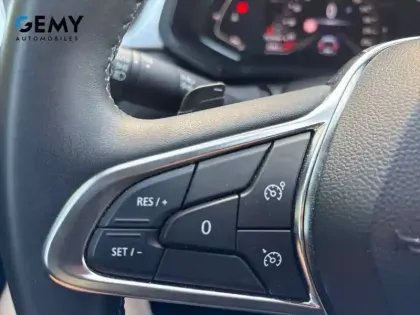 Photo 15 Renault Captur  mild hybrid 160 EDC