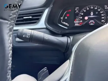 Photo 17 Renault Captur  mild hybrid 160 EDC
