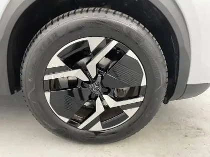 Photo 17 Peugeot 2008  PureTech 130 S&S EAT8