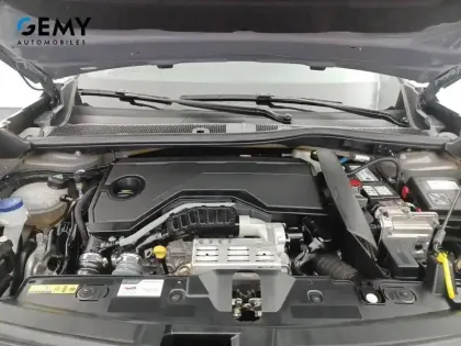 Photo 21 Peugeot 2008  Hybrid 145 e-DCS6