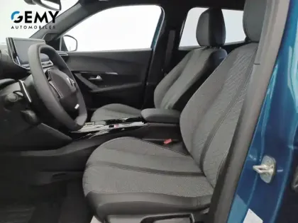 Photo 8 Peugeot 2008  Hybrid 136 e-DCS6