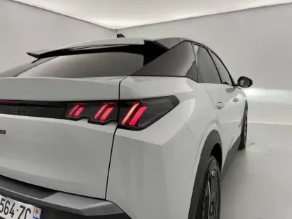 Photo 30 Peugeot 3008  Electrique 210 ch 73 kWh