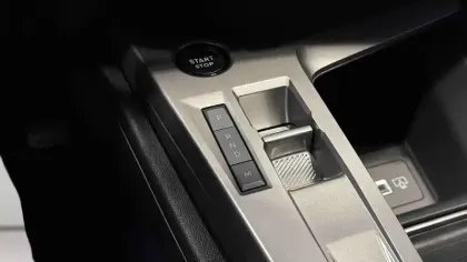 Photo 5 Peugeot 308  PHEV 180 e-EAT8