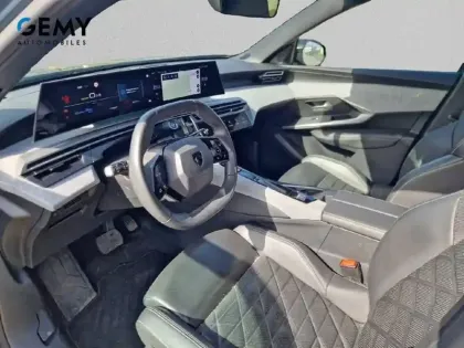 Photo 8 Peugeot 5008  Electrique 210 ch 73 kWh