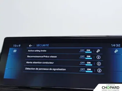 Photo 16 Peugeot 208  PureTech 100 S&S BVM6