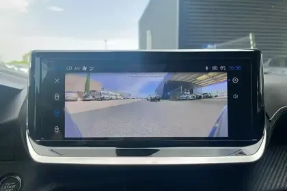 Photo 19 Peugeot 208  Hybrid 110 e-DCS6