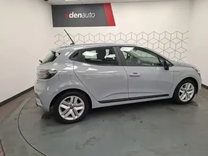 Photo 10 Renault Clio  E-Tech full hybrid 145 ch GSR2