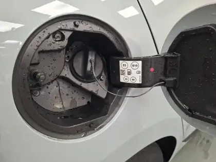 Photo 14 Renault Clio  E-Tech full hybrid 145 ch GSR2