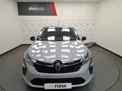 Photo 6 Renault Clio  E-Tech full hybrid 145 ch GSR2
