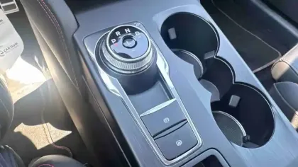 Photo 24 Ford Kuga  2.5 Duratec 243 ch PHEV Powershift