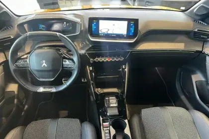 Photo 16 Peugeot 208  Electrique 50 kWh 136ch