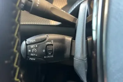 Photo 24 Peugeot 208  Electrique 50 kWh 136ch