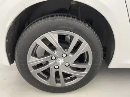 Photo 18 Peugeot 208  PureTech 75 S&S BVM5