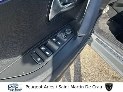 Photo 14 Peugeot 2008  Hybrid 145 e-DCS6