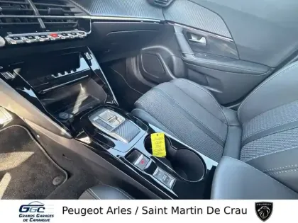 Photo 21 Peugeot 2008  Hybrid 145 e-DCS6