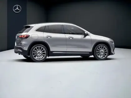 Photo 18 Mercedes GLA 250 e AMG Line
