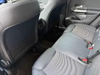 Photo 36 Mercedes GLA 250 e Hybrid EQ Business Line