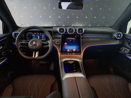 Photo 10 Mercedes GLC  220 d 4MATIC AMG Line