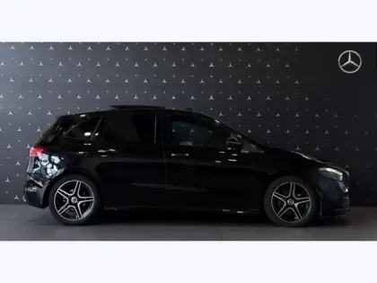 Photo 25 Mercedes Classe B 200 d AMG Line