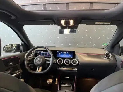 Photo 30 Mercedes Classe B 200 d AMG Line