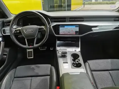 Photo 8 Audi A6 55 TFSI e quattro Competition 